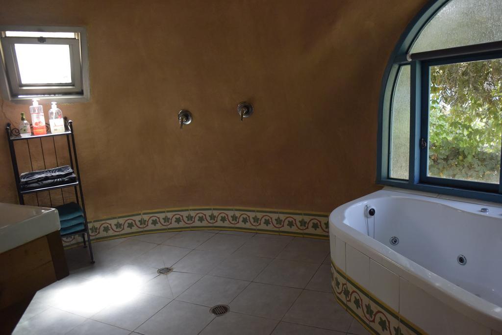 Dutch Farm Israel Bed and Breakfast Sede Zevi Zewnętrze zdjęcie