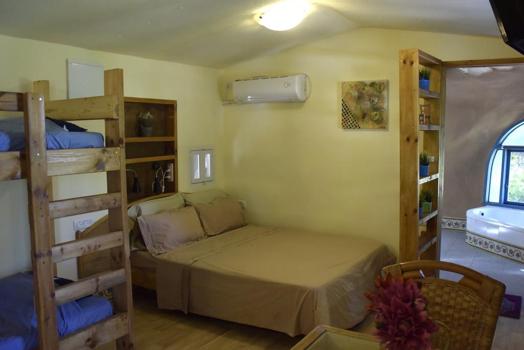 Dutch Farm Israel Bed and Breakfast Sede Zevi Zewnętrze zdjęcie